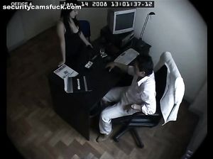 Скрытая камера снимает секс секретарши и начальника