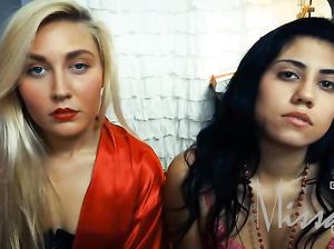 Эротические фантазии двух телок и чувака