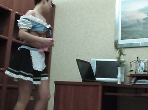 Русская бизнес леди жарит страпоном служанку