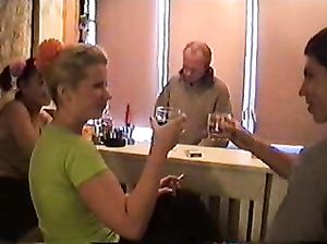 Секс на закрытой секс вечеринке до утра