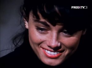 Венгерка с большими сиськами скачет на пенисе