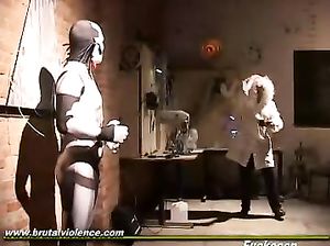 Очень странный старик доминирует над молодой давалкой