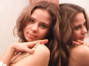 Девчонка с косичками мечтает о сексе