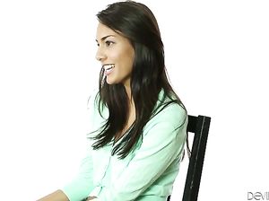 Сильный оргазм от умелой дрочки