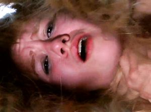 Грубое доминирование возбужденного мужика над телкой