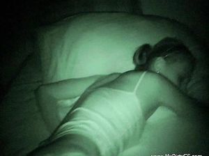 Первый анальный секс делает больно крошке